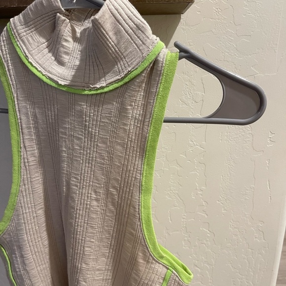 We The Free, turtle neck tank top. Size XS, tan with neon green detail, NWT• - Picture 4 of 15